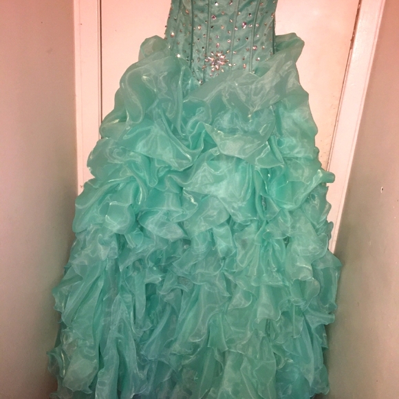 Sweet 16 / Prom / Homecoming dress (Mint green blue) says Size in picture. New! - Picture 7 of 7